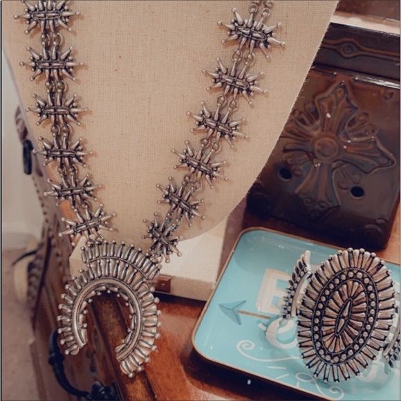 Lucky Brand Jewelry Lucky Brand Squash Blossom Necklace And